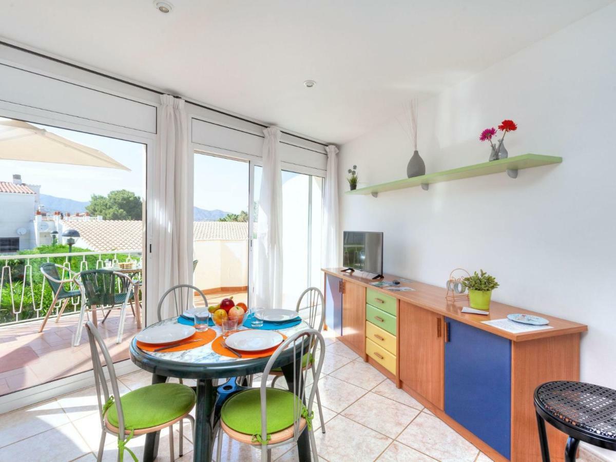 Apartment Palmiers I-10 By Interhome Llança Екстериор снимка